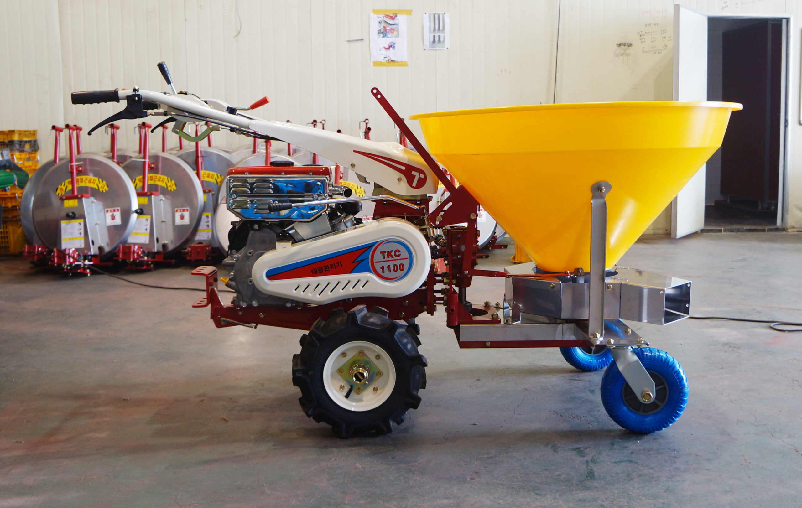 관리기 부착형 살포기